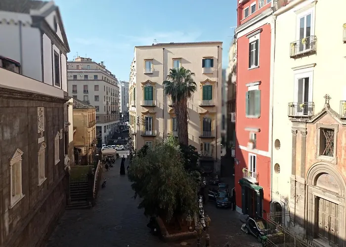 بيت ضيافة La Casa Nova نابولي